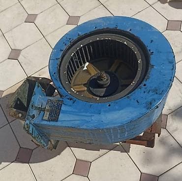 Центробежный вентилятор (улитка) с электродвигателем Описание: -