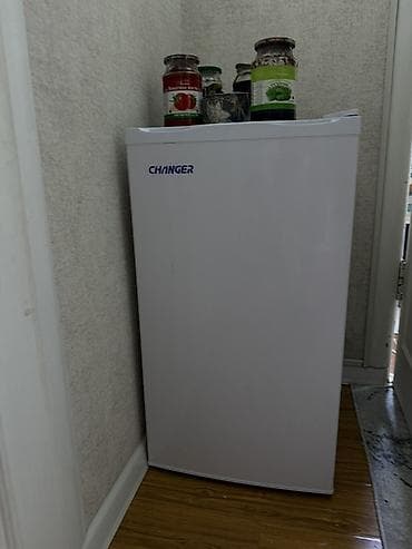 Холодильник Минихолодильник