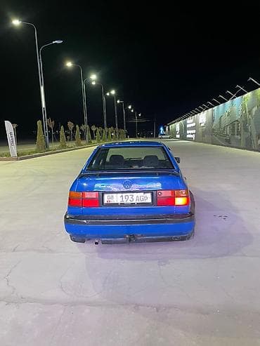 pm 2 5: Volkswagen Vento: 1993 г., 1.8 л, Механика, Бензин, Седан — 4