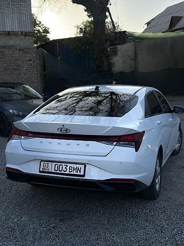 Продажа авто: Hyundai Avante: 2021 г., 1.6 л, Вариатор, Бензин, Седан — 3