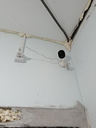 IP‑камера Dahua (внутренняя), установленная на кронштейне - — 3