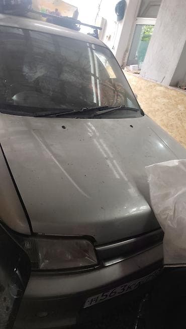 ice glok: Nissan Cube: 2000 г., Газ — 2