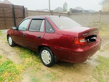 Унаа сатуу: Daewoo Nexia: 2010 г., 1.6 л, Кол менен иштөөчү — 5