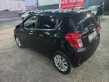 шевралет камаро: Chevrolet Spark: 2018 г., 1 л, Автомат, Бензин, Хэтчбэк — 4