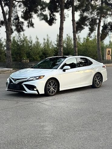 Сдается в аренду Tayota Camry 70, На посуточный и длительный срок. В