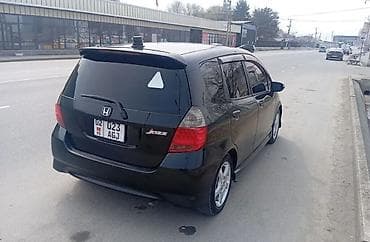 Продажа авто: Honda Jazz: 2004 г., 1.3 л, Вариатор, Бензин, Хэтчбэк — 3