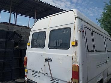 daf cf: Mercedes-Benz 190: 1990 г. — 3