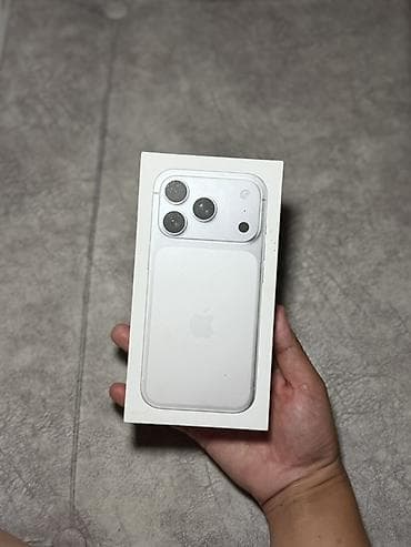 cd disk: IPhone 17 Pro, Белый, Коробка — 2