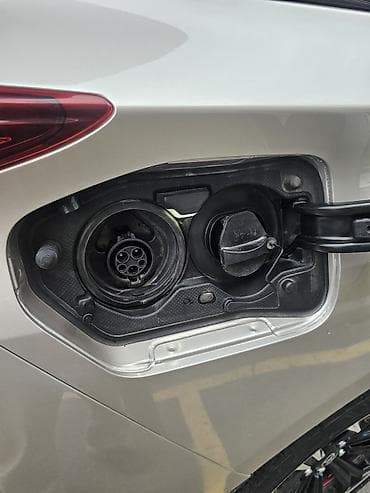 сиденье w211: Toyota Prius: 2018 г., 1.8 л, Гибрид, Хэтчбэк — 10