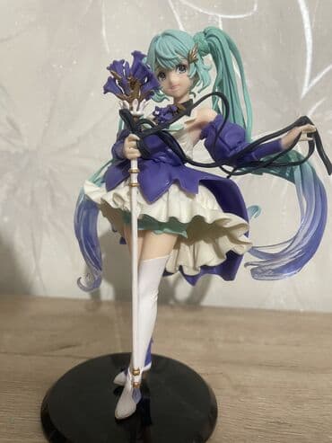 стоимость фарфоровых статуэток: Фигурка Хацуне Мику 2024 birthday — 1