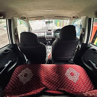 битый фит: Honda Fit: 2002 г., 1.5 л, Автомат, Бензин, Хэтчбэк — 10