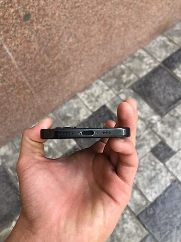 battery case: IPhone 15, Б/у, Черный, 87 % — 4