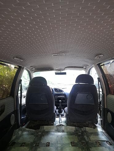 Унаа сатуу: Volkswagen Sharan: 1996 г., 2 л, Кол менен иштөөчү, Бензин, Вэн/Минивэн — 3