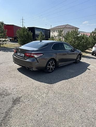Транспорт: Toyota Camry: 2018 г., 2.5 л, Автомат, Бензин, Седан — 5