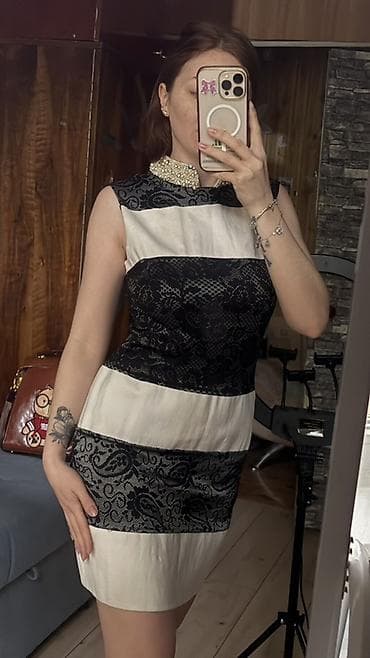 Размер S/m Платье мини без рукавов с акцентным воротником. - Силуэт