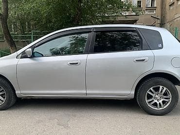 honda 2: Honda Civic: 2002 г., 1.5 л, Вариатор, Бензин, Хэтчбэк — 3