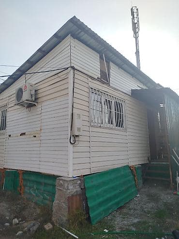 6000: Продаю утепленный домик 30 м2 с удобствами, в связи с продажей — 3