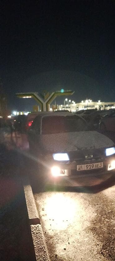 с4 2: Mitsubishi Carisma: 2003 г., Механика, Бензин, Седан — 1