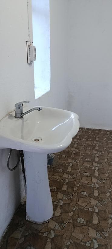 дом в бишкеке купить: 14 м², Без мебели — 3