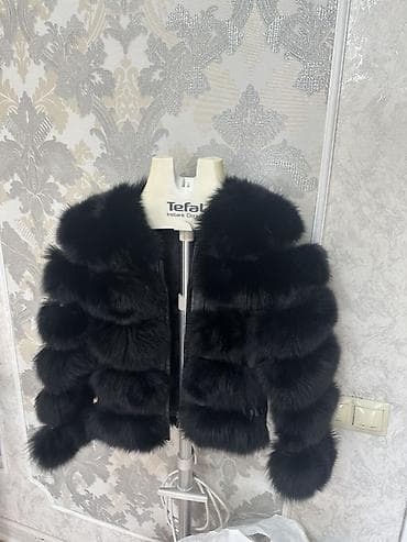 меховые жилеты: Шуба, Лиса, Короткая модель, S — 1