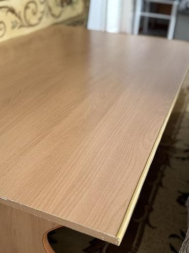 стол для обеда: Продаются журнальные столы — 2 штуки. Состояние хорошее, крепкие и — 3