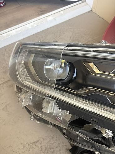 rav4 фара: Передняя левая фара Toyota — 2