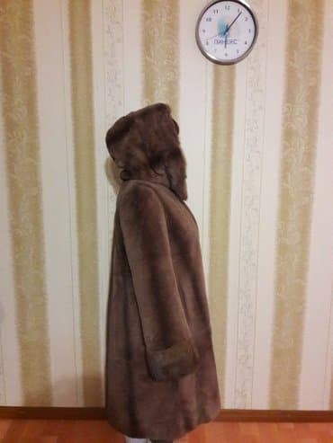 Плащи: Шуба, стриженная Норка. Воротник и рукава цельные. Производство — 4