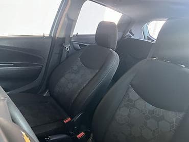 wuling mini ev: Chevrolet Spark: 2017 г., 1 л, Автомат, Бензин — 6