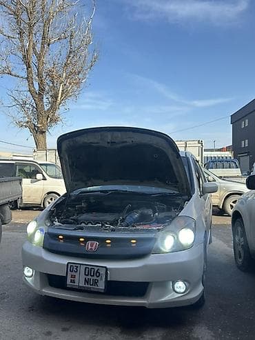 honda stream 2: Honda Stream: 2004 г., 2 л, Автомат, Бензин, Минивэн — 8