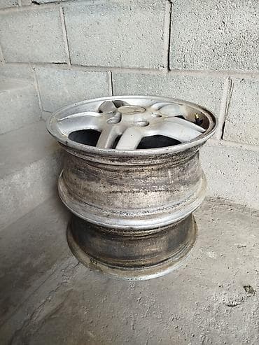 sprinter 4 4: Литые Диски R 15 Honda, Пара, отверстий - 5, Б/у — 2