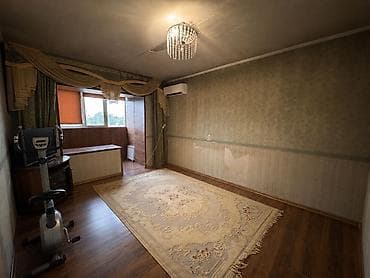 молодоя гвардия: 2 комнаты, 50 м², ул. Калык Акиева Индивидуалка, 5 этаж, Косметический ремонт — 1
