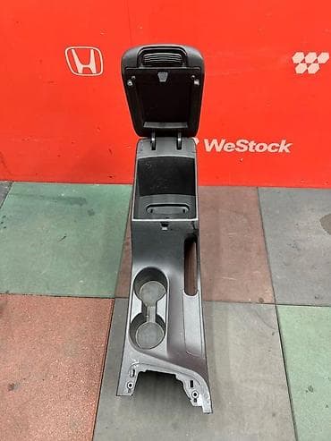 microsoft 540: Центральная консоль Hyundai 2019 г., Б/у, Оригинал — 1