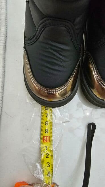 обувь для охоты: 140 мм.Детские зимние сапожки-дутики - Цвет: черный с золотистыми — 7