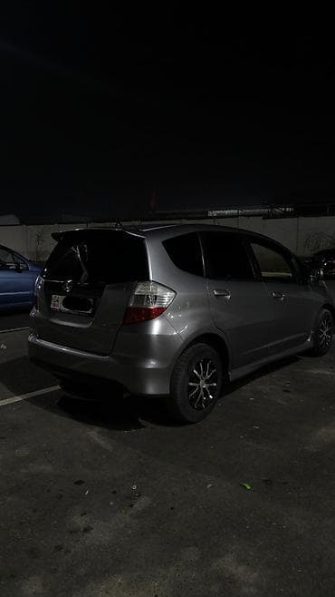 subaru imprezza: Honda Jazz: 2009 г., 1.3 л, Робот, Бензин, Хэтчбэк — 7