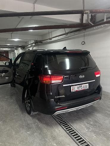 капот кобальт: Kia Carnival: 2018 г., 2.2 л, Автомат, Дизель, Минивэн — 10