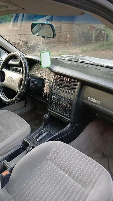 авто лента: Audi 80: 1991 г., 1.8 л, Автомат, Бензин, Седан — 7