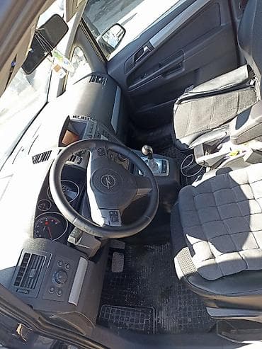 фередо зил: Opel Zafira: 2007 г., 1.8 л, Робот, Бензин, Минивэн — 8