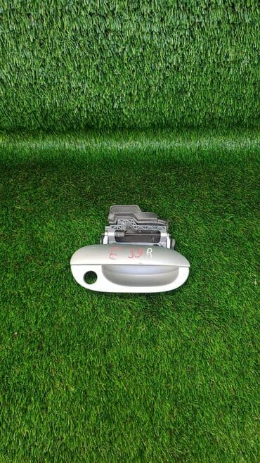 e38: Задняя правая дверная ручка Дверная ручка BMW Б/у, Оригинал — 1