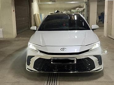 камра: Toyota Camry: 2025 г., 2.5 л, Вариатор, Гибрид, Седан — 5