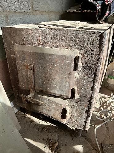 Чугунная,советская,рабочая печь