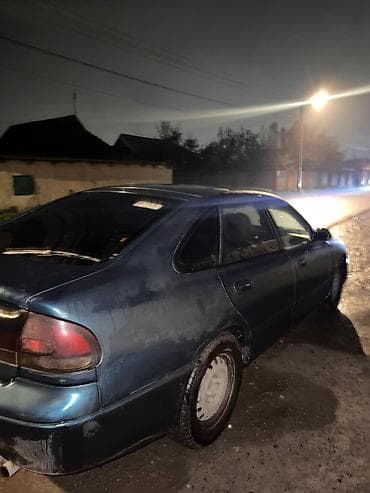 3 sfe: Mazda 626: 1992 г., 2 л, Ручные, Бензин, Седан — 4