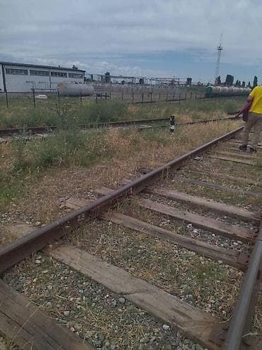 Продаюучасток 10 соток под бизнес,в г.Шопоков,с двумя ж/д ветками
