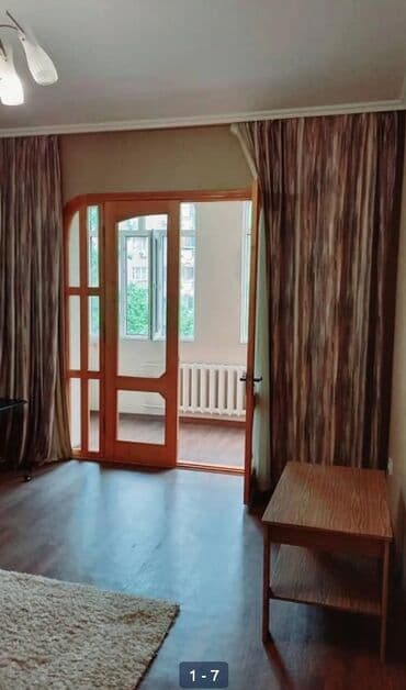 продаю квартиру 10 микрорайон: 3 комнаты, 80 м², 106 серия, 6 этаж — 3