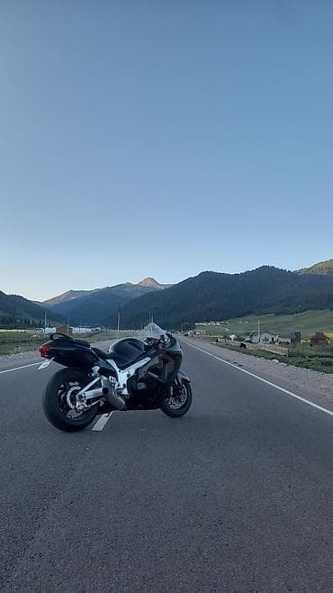 Мотоциклы: Мотоцикл Suzuki Hayabusa (GSX1300R)gen1. едет очень бодро,характер — 2