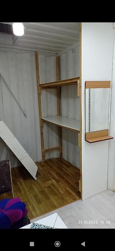 куплю контейнер 40 тонн: Дордой Алкан базар Сдается контейнер Обьем:40 тонн 2 этажный,есть — 3