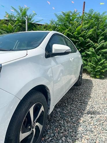 geely e5: Toyota Levin: 2019 г., Бензин, Седан — 2