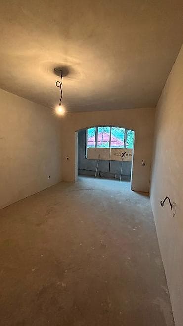 105: 1 комната, 44 м², Кызыл Аскер 105 серия, 1 этаж, Требуется ремонт — 2