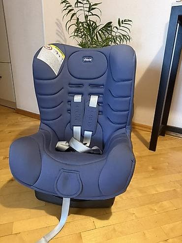 автокресло chicco: Автокресло, цвет - Фиолетовый, Б/у — 1