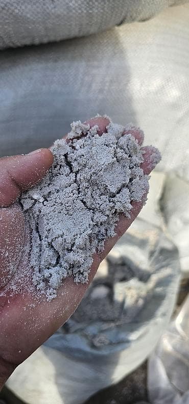 военные одежда: Продаю белый песок для расшивки облицовочного кирпича. Чистый — 2