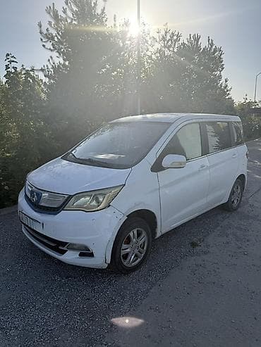 батерейа: Changan : 2018 г., 1.5 л, Автомат, Электромобиль, Хэтчбэк — 3